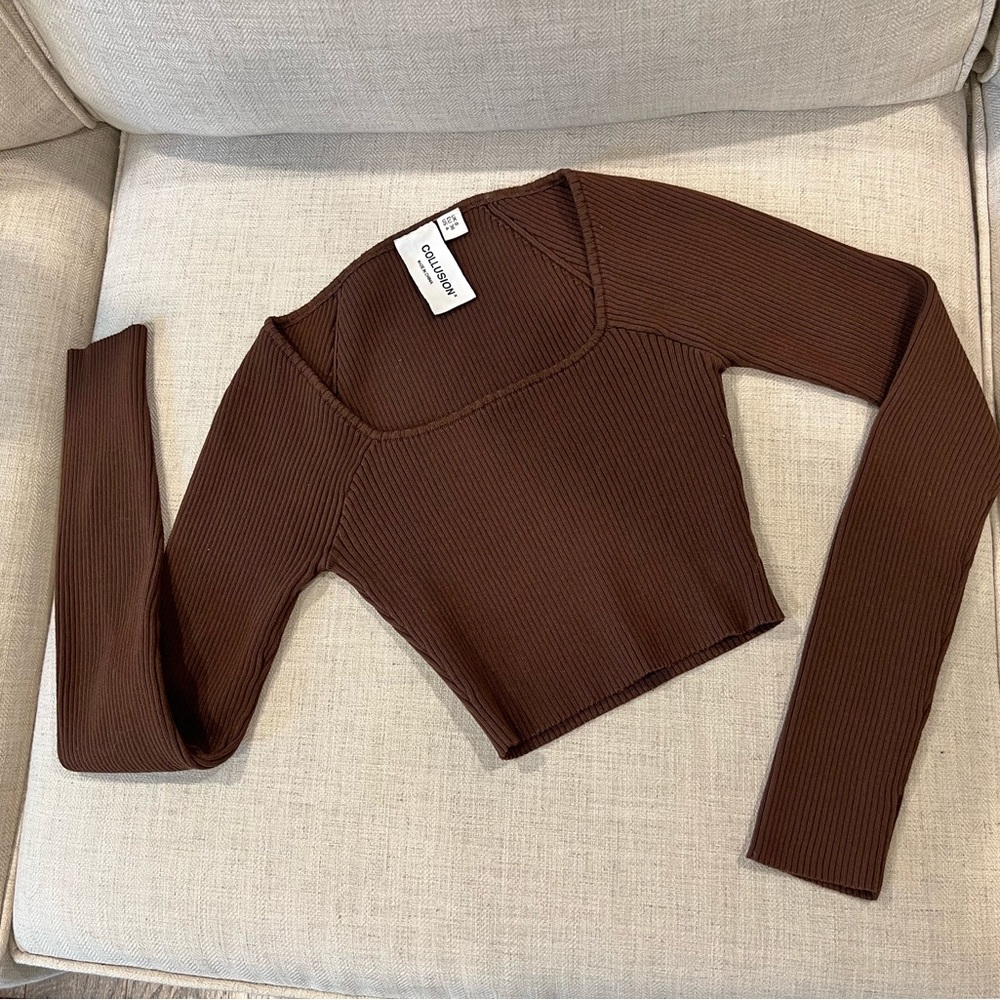 Brown Ribbed Crew Neck Sweater - Picture 3 of 15